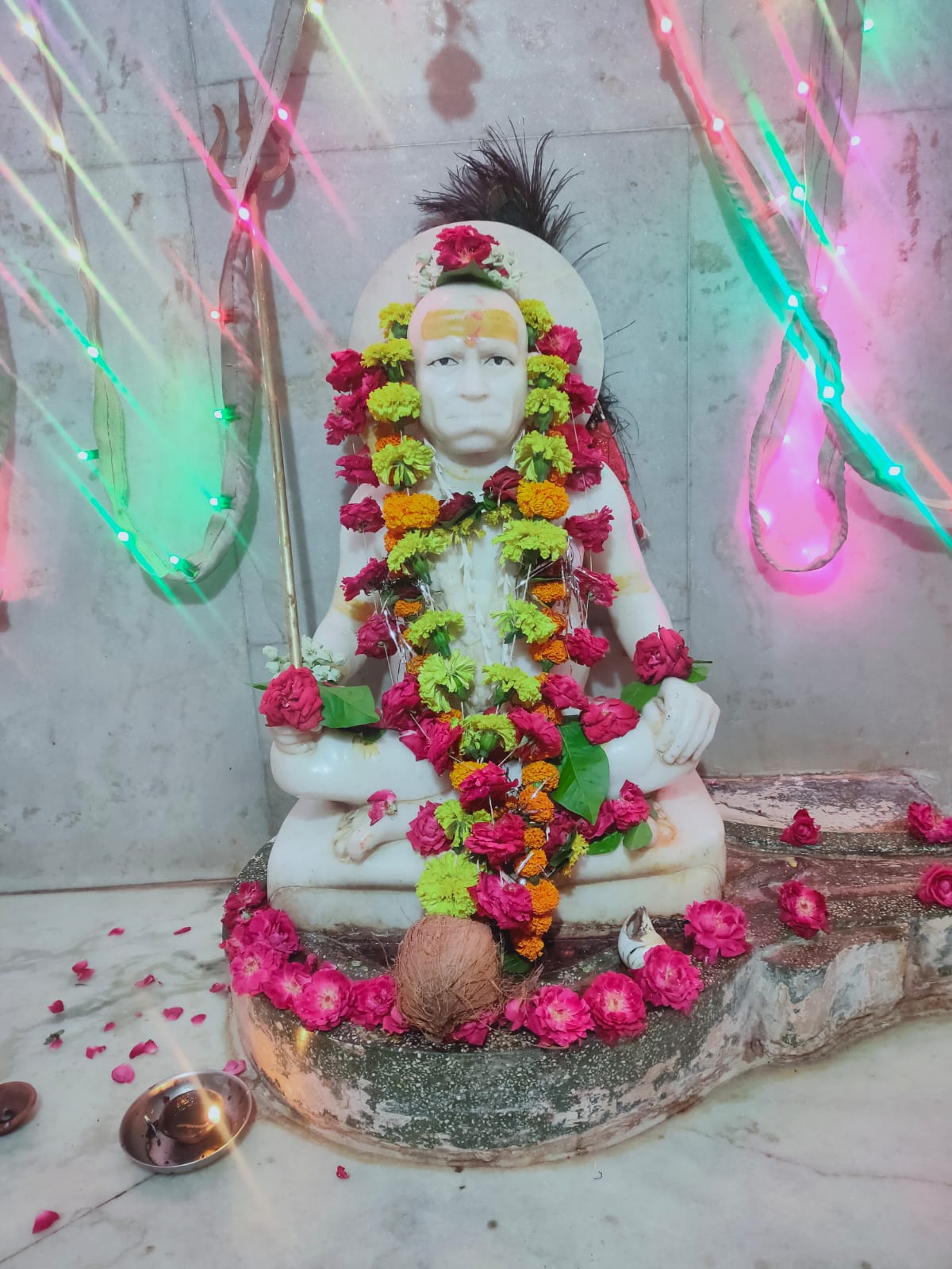 Om Azad Muni statue Ratlam Ashram